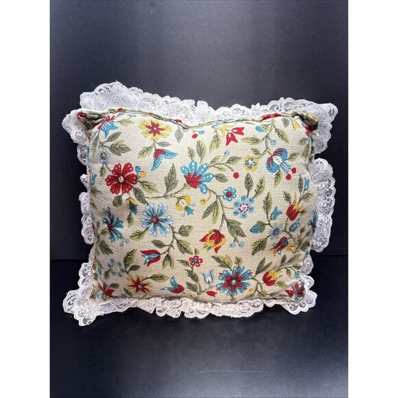 Flower Decorative Pillow With Ruffle EUC - Picture 1 of 3